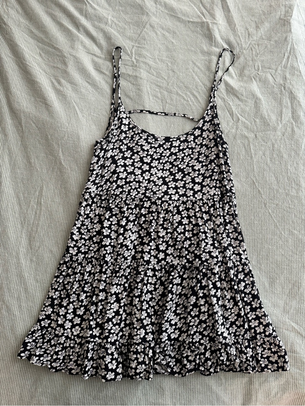 Brandy Melville tiered open back flowy floral dress